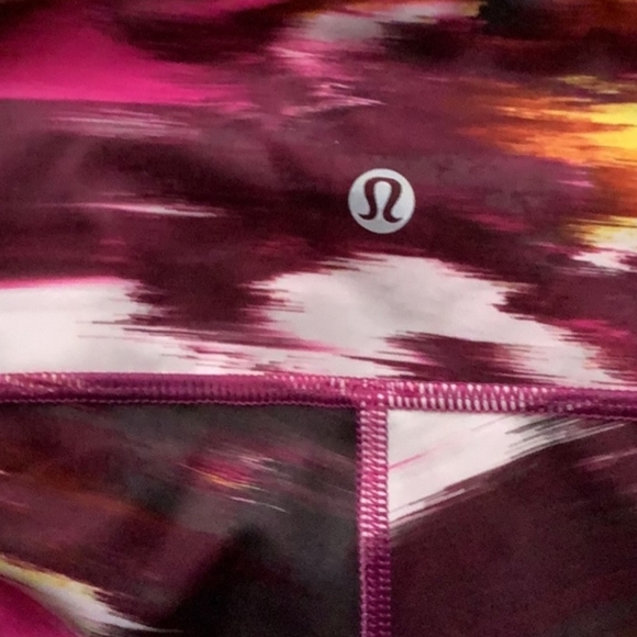 Lulu Lemon athletic leggings - Picture 3 of 6